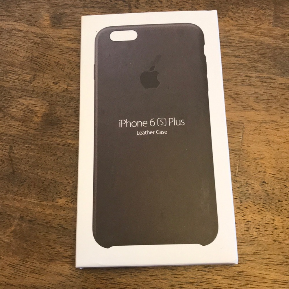 Apple leather phone case 6s- FREE IN BUNDLE